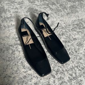 Dolce Vita Ballet flats